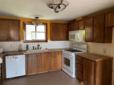 7200 Sabathney Rd, Weatherford, TX 76085 - photo 4