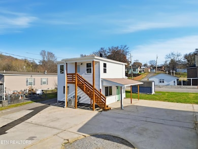 722 Virginia Ave NW, Harriman, TN 37748 - photo 4