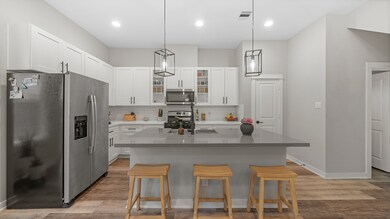 8430 Berry Green Ln, Houston, TX 77022 - photo 4