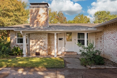 812 Sherbrook Dr, Richardson, TX 75080 - photo 2