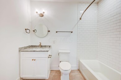 1st Floor Full Bathroom
