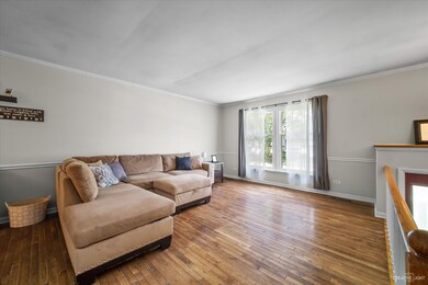 1500 E Elm St, Wheaton, IL 60189 - photo 3