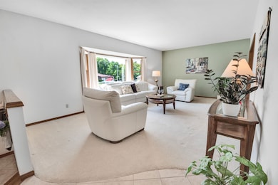 3716 Lexington Cir, Middleton, WI 53562 - photo 7