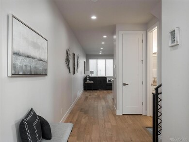 928 S Logan St, Denver, CO 80209 - photo 5