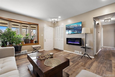 1312 Berkshire St, Westland, MI 48186 - photo 6