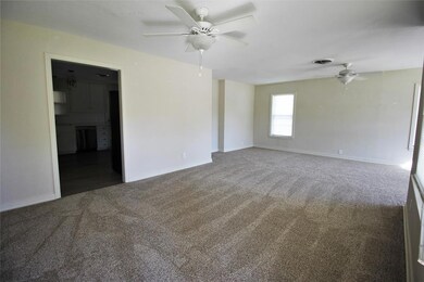 717 N Union St, Whitesboro, TX 76273 - photo 3