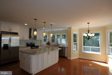 12676 Cobblestone Ct, Manassas, VA 20112 - photo 3
