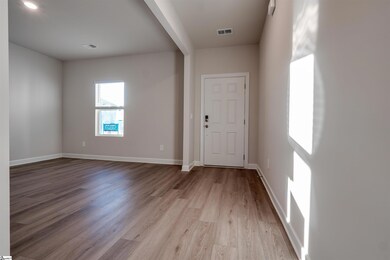 1040 Appalachian Dr, Moore, SC 29369 - photo 2
