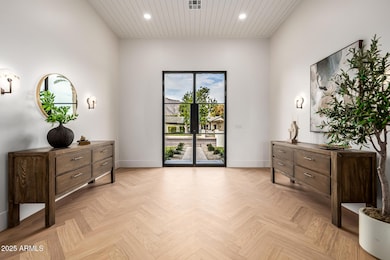 13 - Del Paisano Calle