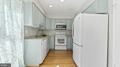 15051 Holleyside Dr, Dumfries, VA 22025 - photo 7