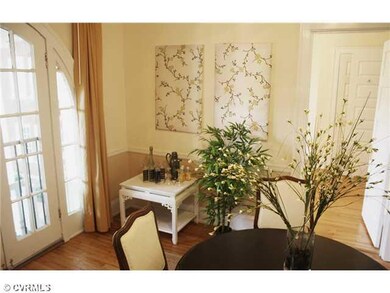 Dining Room - There are refinished hardwood floors