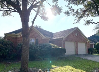 2211 Ridgefield Park Ln, Richmond, TX 77469 - photo 2