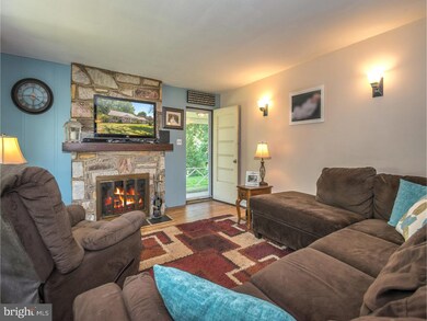 439 N 4th St, Souderton, PA 18964 - photo 7