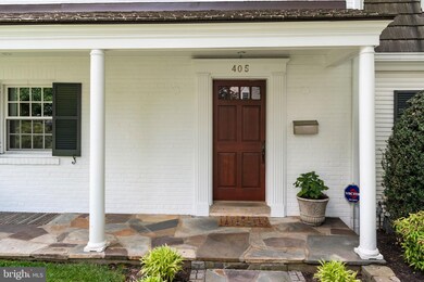 405 Yale Dr, Alexandria, VA 22314 - photo 2