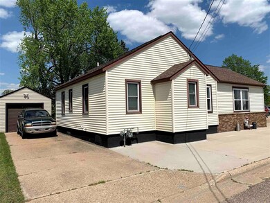 711 Dale St, Wisconsin Rapids, WI 54494 - photo 2