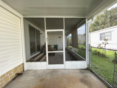 860 Cashew ground screen pch