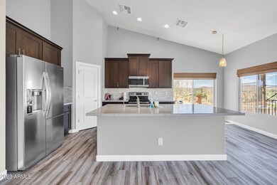 3323 W Wander Rd-14