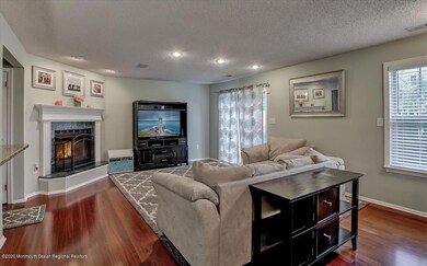 20 Madison Ct, Tinton Falls, NJ 07712 - photo 4