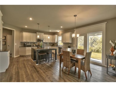 5132 Meadowlark Dr, Shawnee, KS 66226 - photo 5