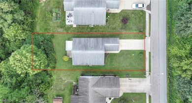 215 Railroad St, Barnesville, OH 43713 - photo 3