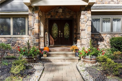 7587 Lewis Rd, Olmsted Falls, OH 44138 - photo 2