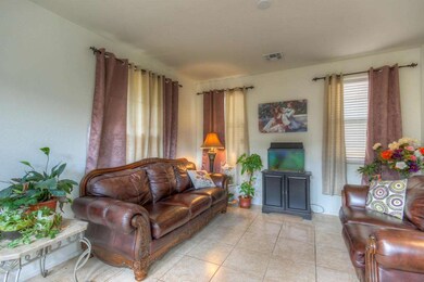 Living Room (2)