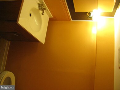 5906 Jefferson St, Hyattsville, MD 20781 - photo 6