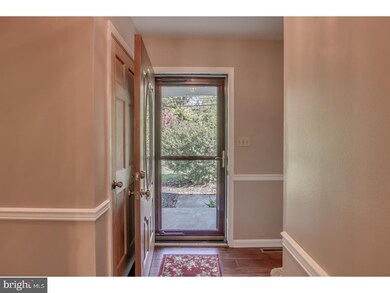 32 W Hillcrest Ave, Chalfont, PA 18914 - photo 2