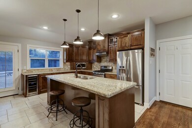 2027 Saxon Dr, Houston, TX 77018 - photo 4