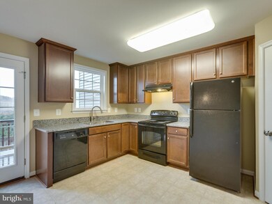 25113 Sweet Myrtle Square, Aldie, VA 20105 - photo 7