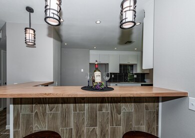 18806 N Aztec Dr, Sun City, AZ 85373 - photo 7