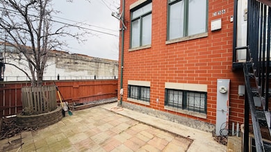 356 W 31st St, Chicago, IL 60616 - photo 2