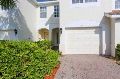 937 Hampton Cir, Naples, FL 34105 - photo 3