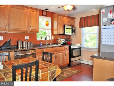 334 N 4th St, Souderton, PA 18964 - photo 5