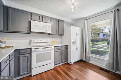 3626 Van Horn Way, Burtonsville, MD 20866 - photo 4