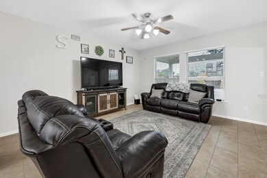 2193 Ann St, Alvin, TX 77511 - photo 5