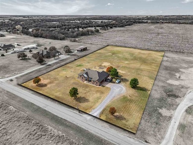 175 NW Austin Ln, Cache, OK 73527 - photo 7