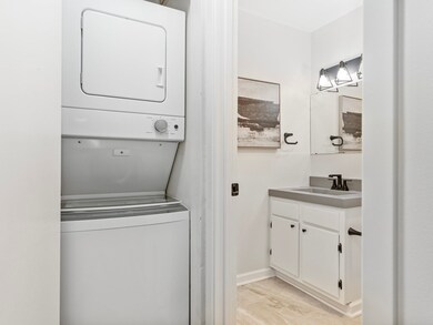 586 Somerset Ln unit 8, Crystal Lake, IL 60014 - photo 7