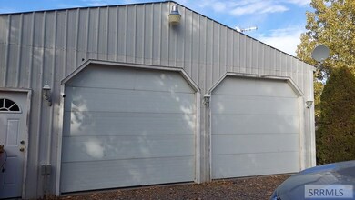 Shop/Garage