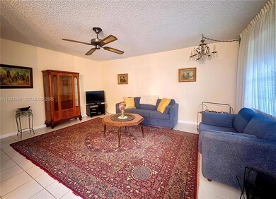 612 Normandy M unit 6120, Delray Beach, FL 33484 - photo 2