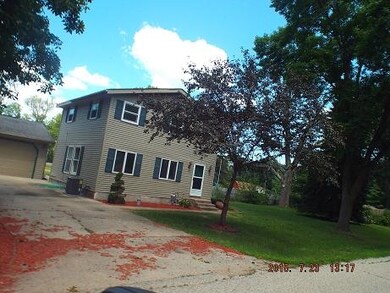 3310 W Bass Creek Rd, Beloit, WI 53511 - photo 2