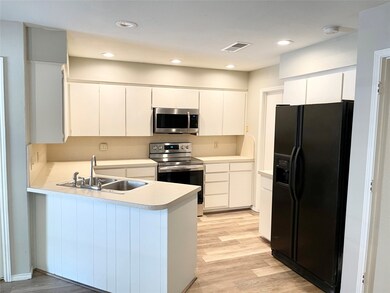 2201 Canterbury Ct, Denton, TX 76205 - photo 5