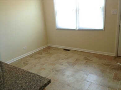 17850 Yale Ln, Country Club Hills, IL 60478 - photo 3