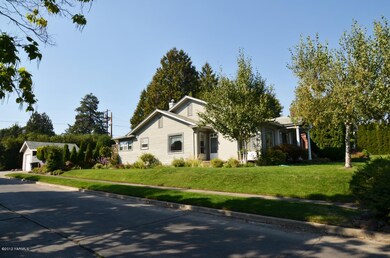 17th and Bell Street Corner Lot