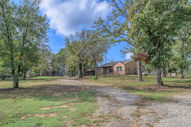 531 Coe Rd, Denison, TX 75021 - photo 5