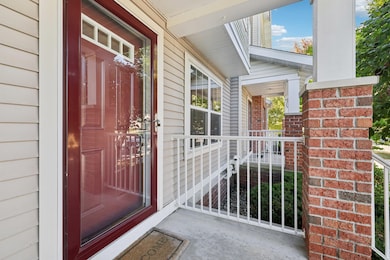 711 Cricket Ln unit 3, Middleton, WI 53562 - photo 2