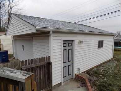 706 Ash St, Beech Grove, IN 46107 - photo 7