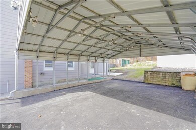 431 E Elm St, Tamaqua, PA 18252 - photo 5