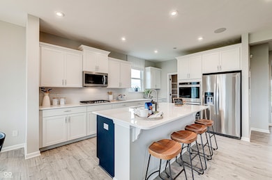 7343 Deerberg Dr, Indianapolis, IN 46259 - photo 4