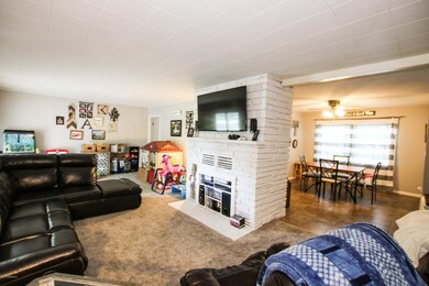 livingroom (3)